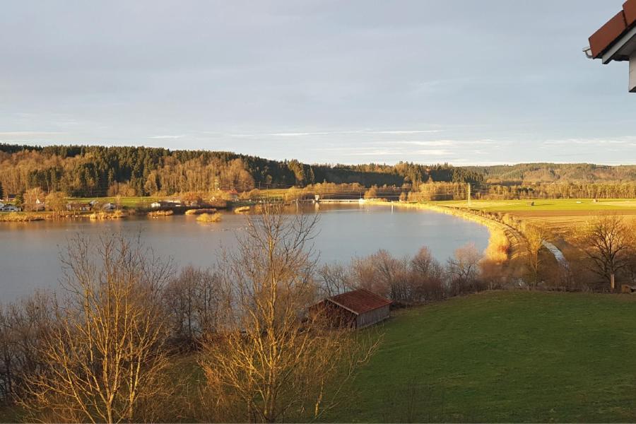 Stille X Weite - Hochwertige Wohnung Mit See-Panorama Kronburg Dış mekan fotoğraf