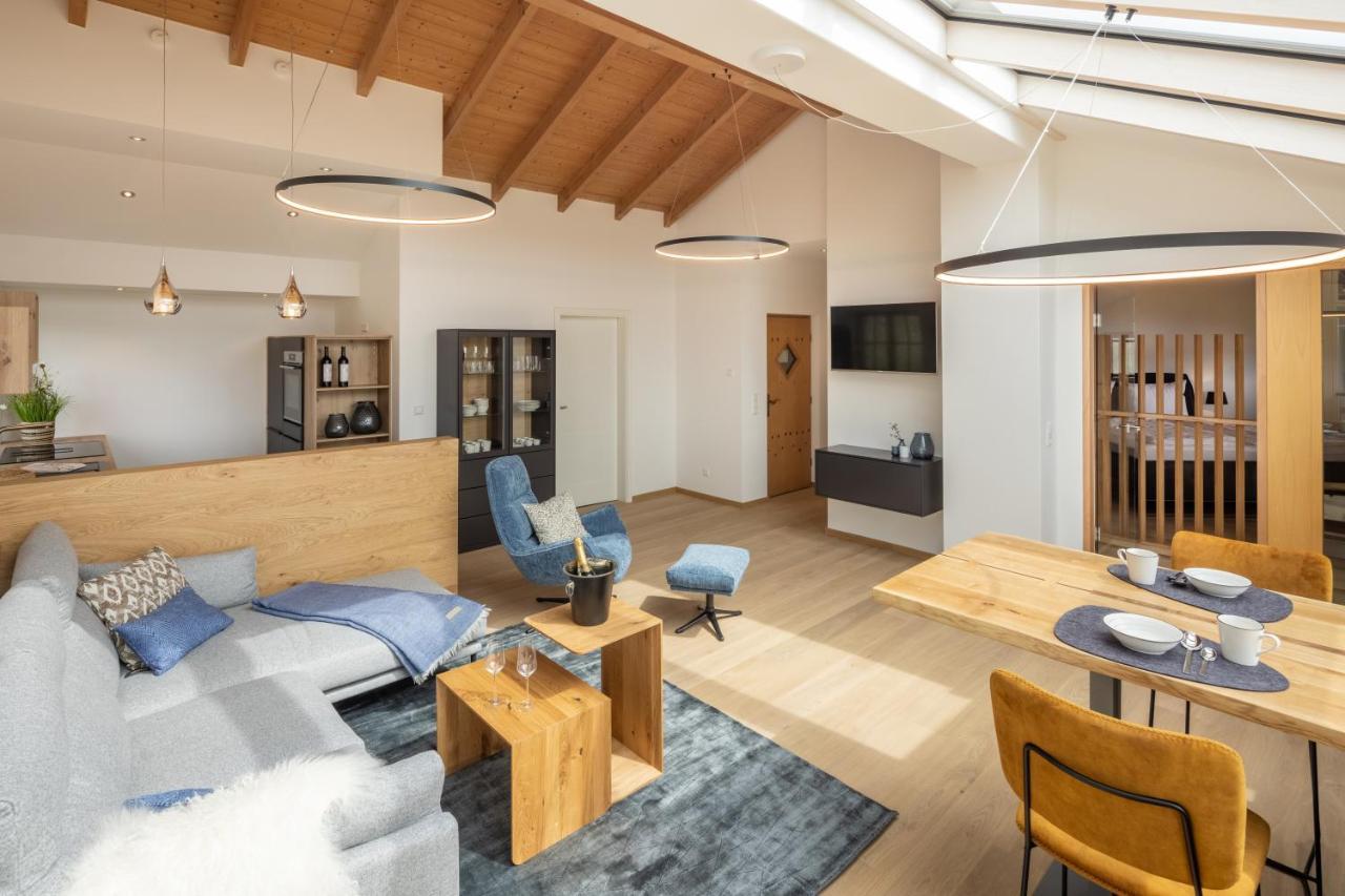 Stille X Weite - Hochwertige Wohnung Mit See-Panorama Kronburg Dış mekan fotoğraf