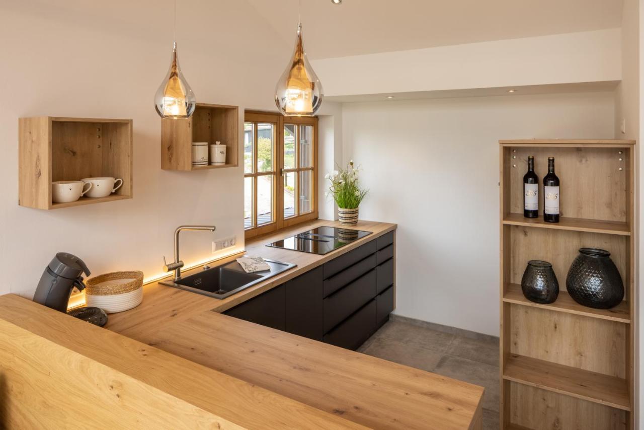 Stille X Weite - Hochwertige Wohnung Mit See-Panorama Kronburg Dış mekan fotoğraf